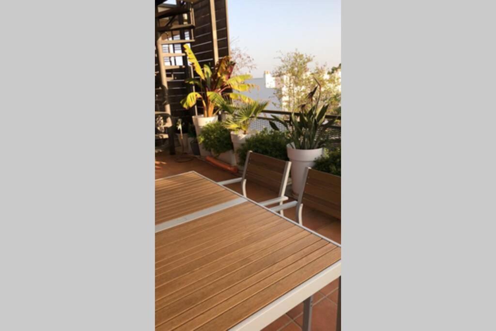 Sunny Apartment Sa Boadella Big Solarium Sea View โยเรตเดมาร์ ภายนอก รูปภาพ