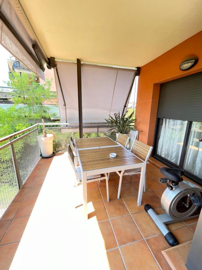 Sunny Apartment Sa Boadella Big Solarium Sea View โยเรตเดมาร์ ภายนอก รูปภาพ